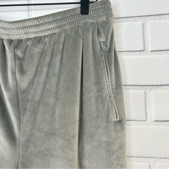Skims Grey Velour Jogger Lounger Pants size Large - Picture 5 of 9